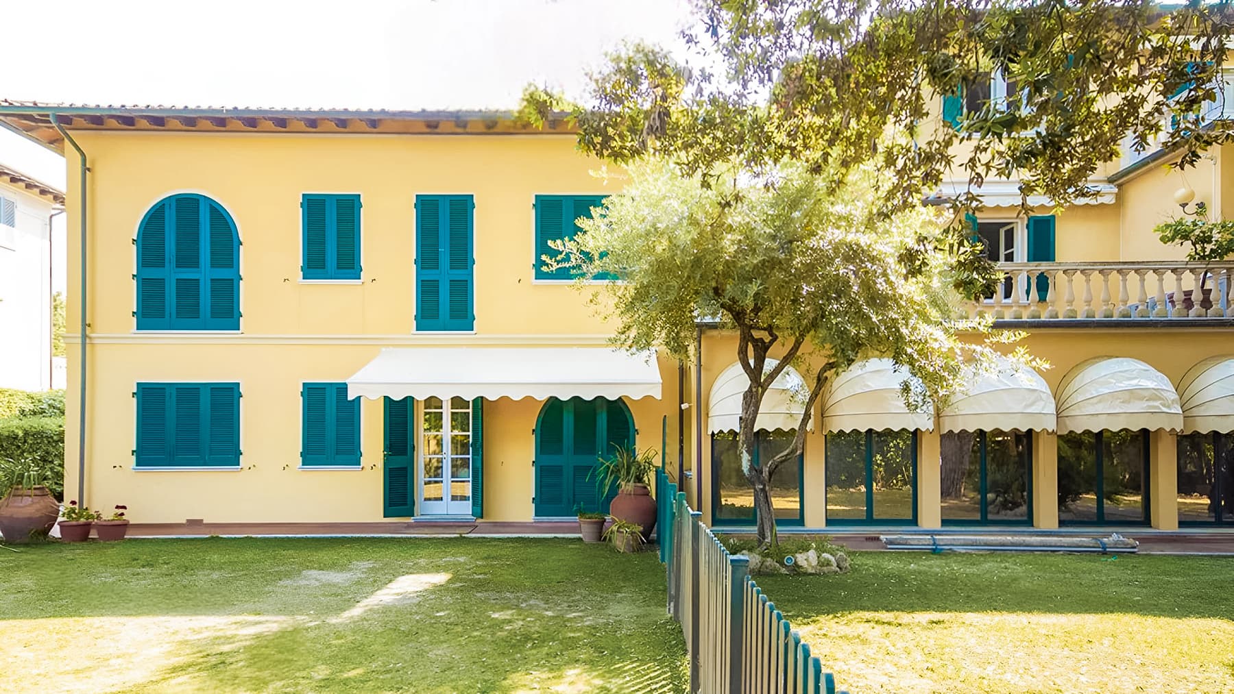 Villa storica fronte mare a Pietrasanta, Versilia