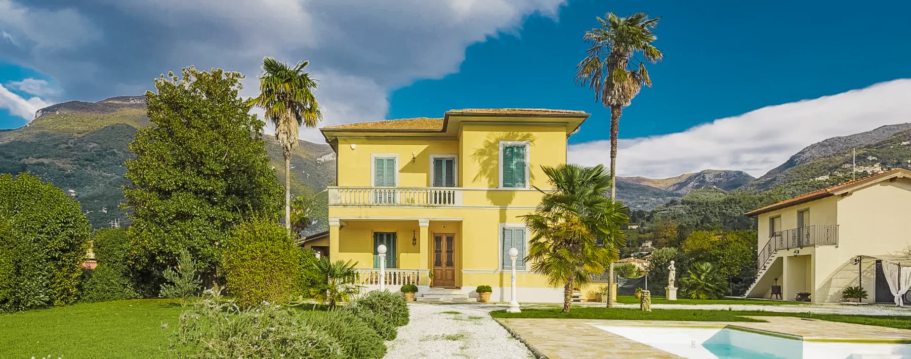 Villa esclusiva a Camaiore, Versilia con piscina e vista