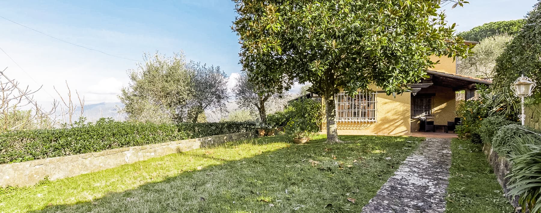 Casa indipendente a Camaiore, vista mare in Versilia