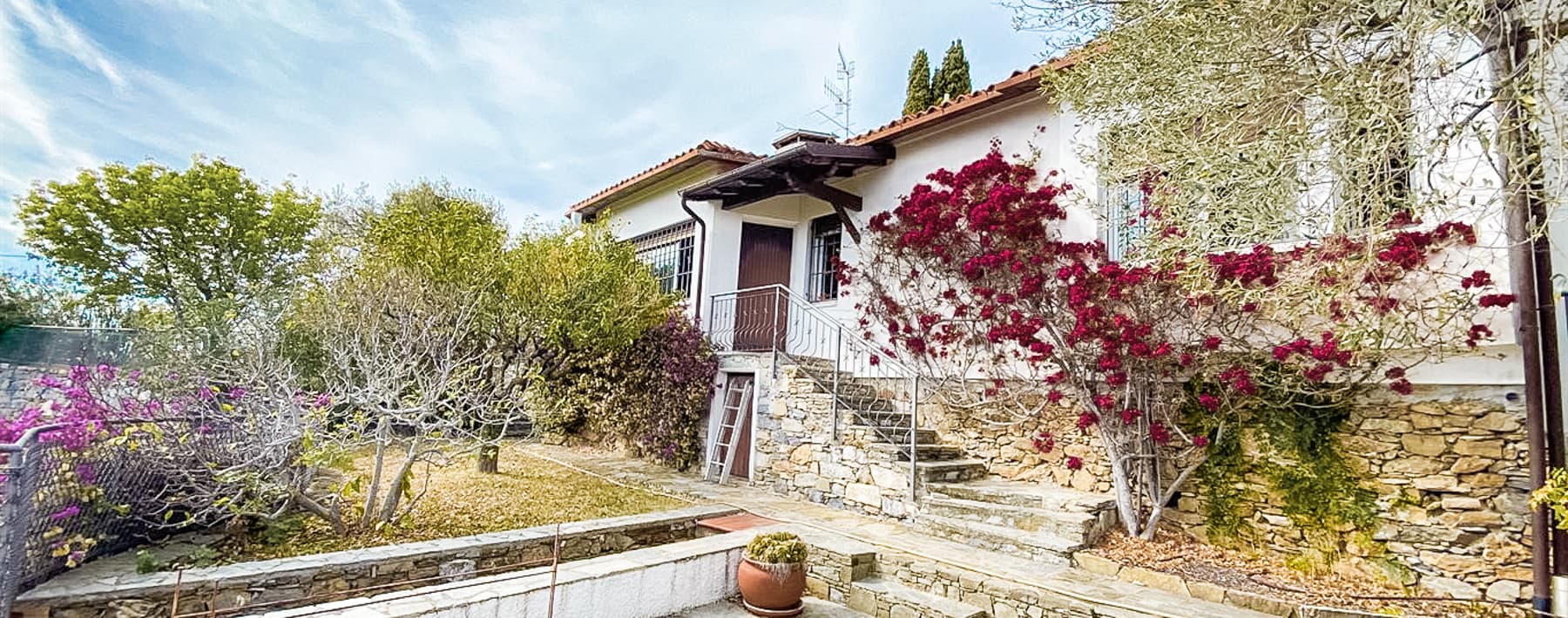 Villa con Vista Mare e Giardino ad Alassio