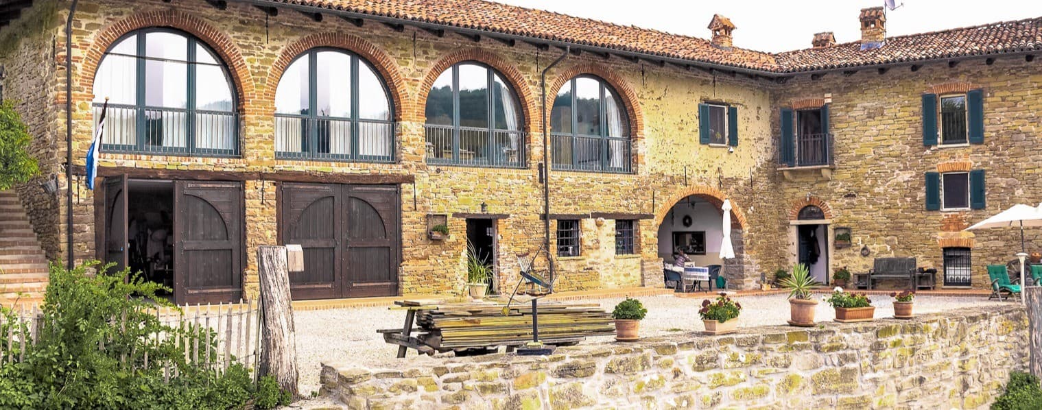 Charming Villa in Cesio's Ligurian Countryside