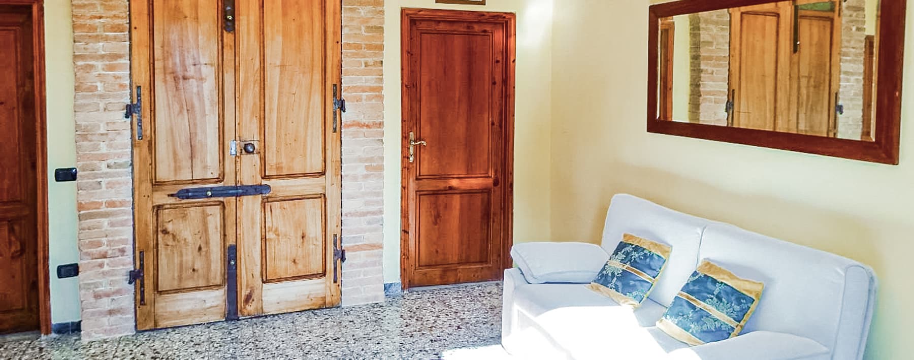 Villa d'Epoca con Vista Panoramica a San Miniato, Toscana