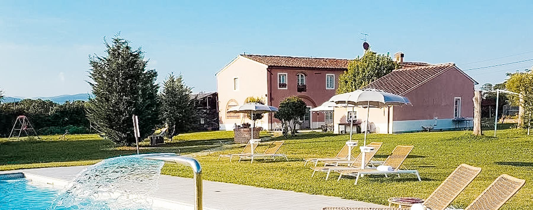 Casale con Parco e Piscina nel Cuore della Toscana