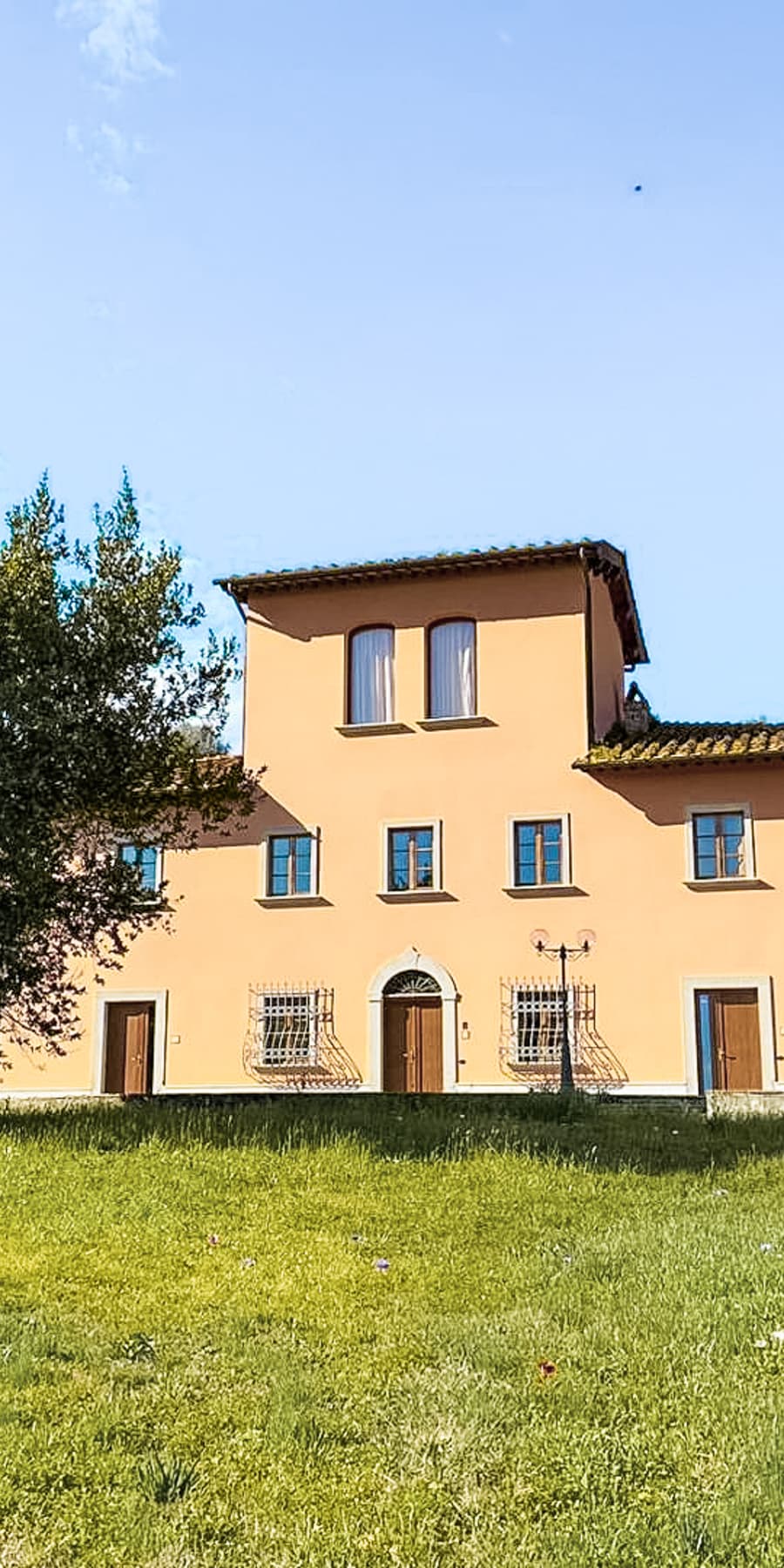 Casale panoramico nelle colline toscane, Cerreto Guidi