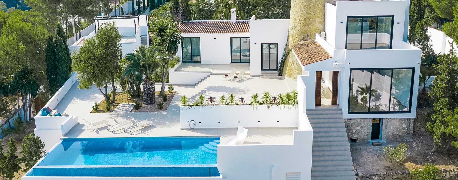 Villa con torre in pietra naturale a San José, Ibiza