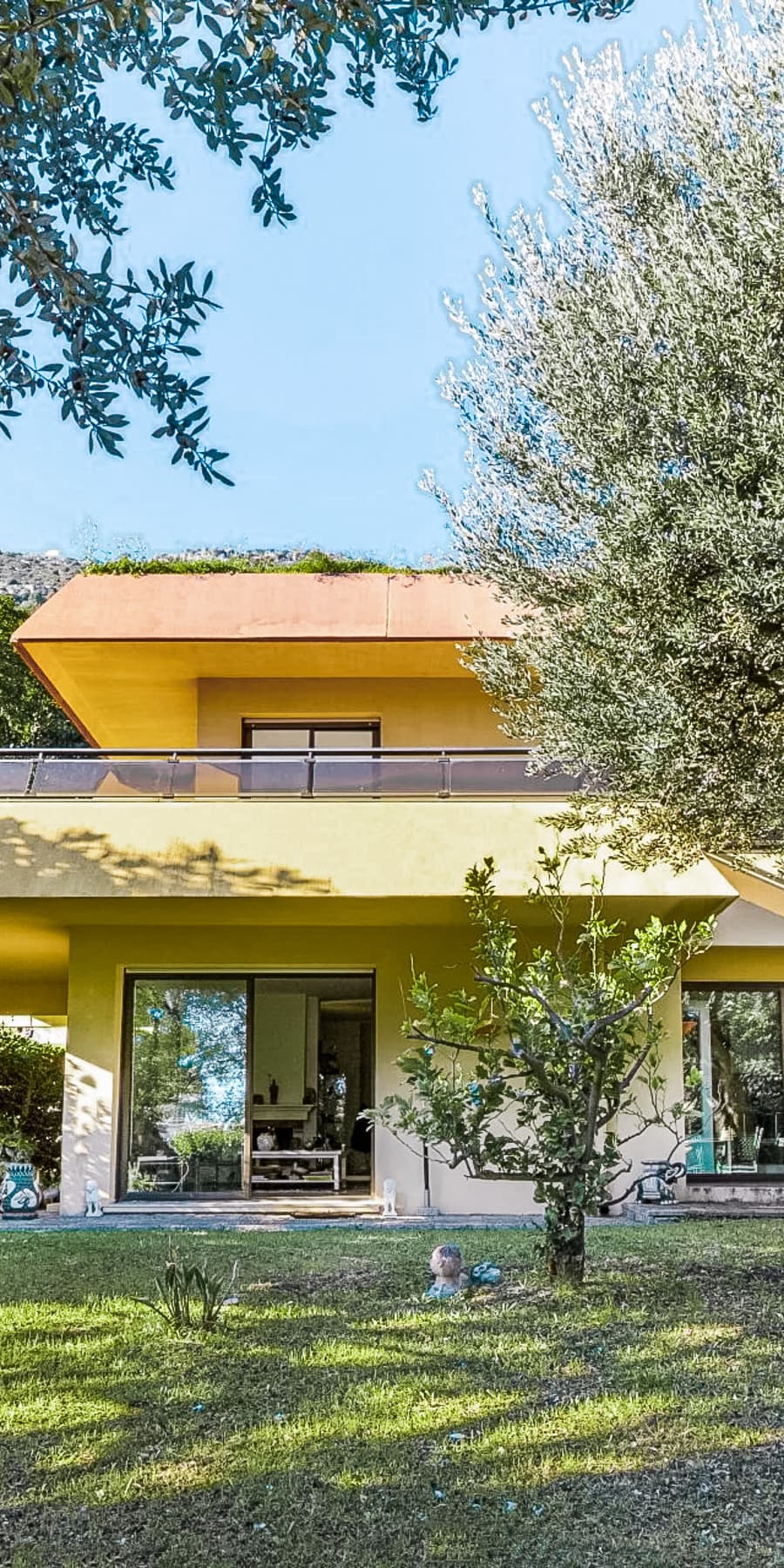 Villa panoramica a Monaco, 110 mq di eleganza e luce