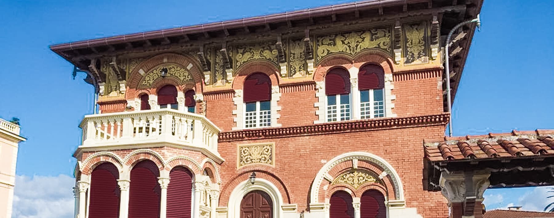 Villa storica ristrutturata a Massa, Toscana