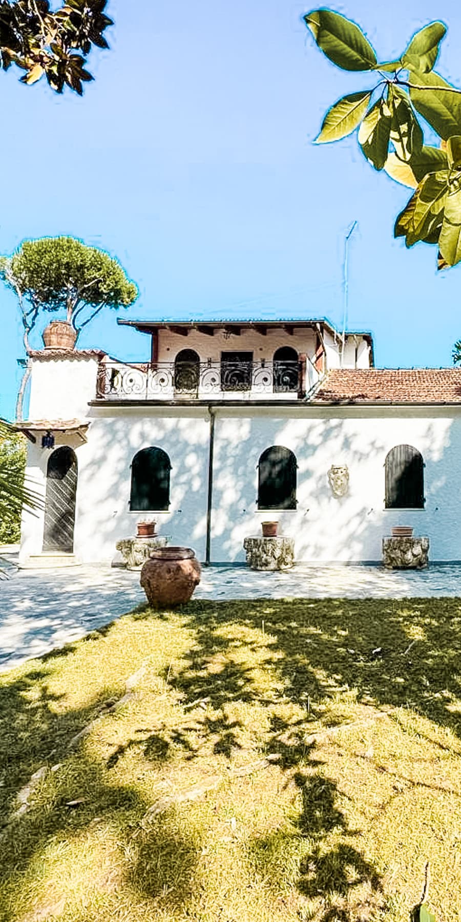 Villa storica immersa nel verde a Massa, Toscana