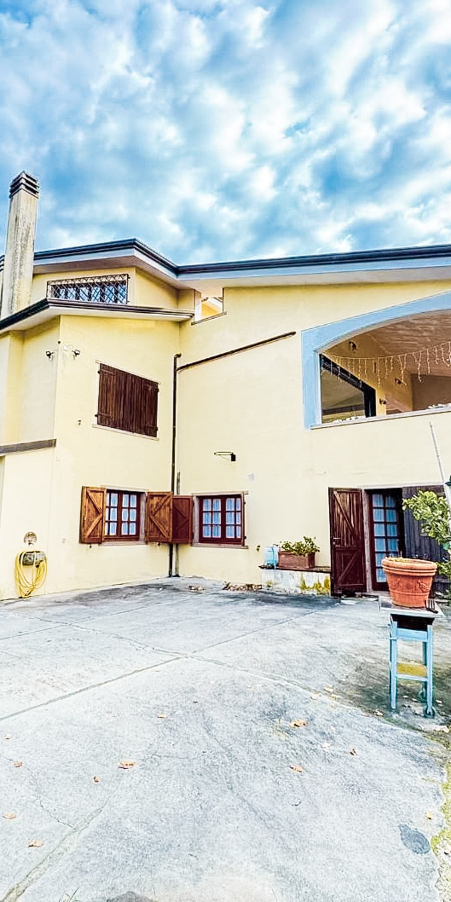 Villa con Vista Mare a Castelnuovo Magra, Toscana