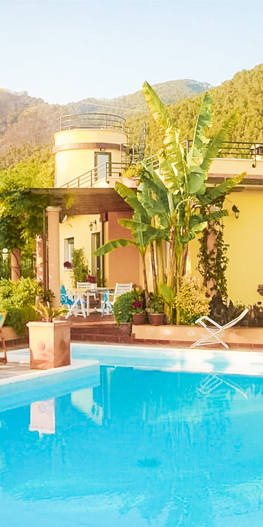 Villa esclusiva a Massa con giardino e vista mare