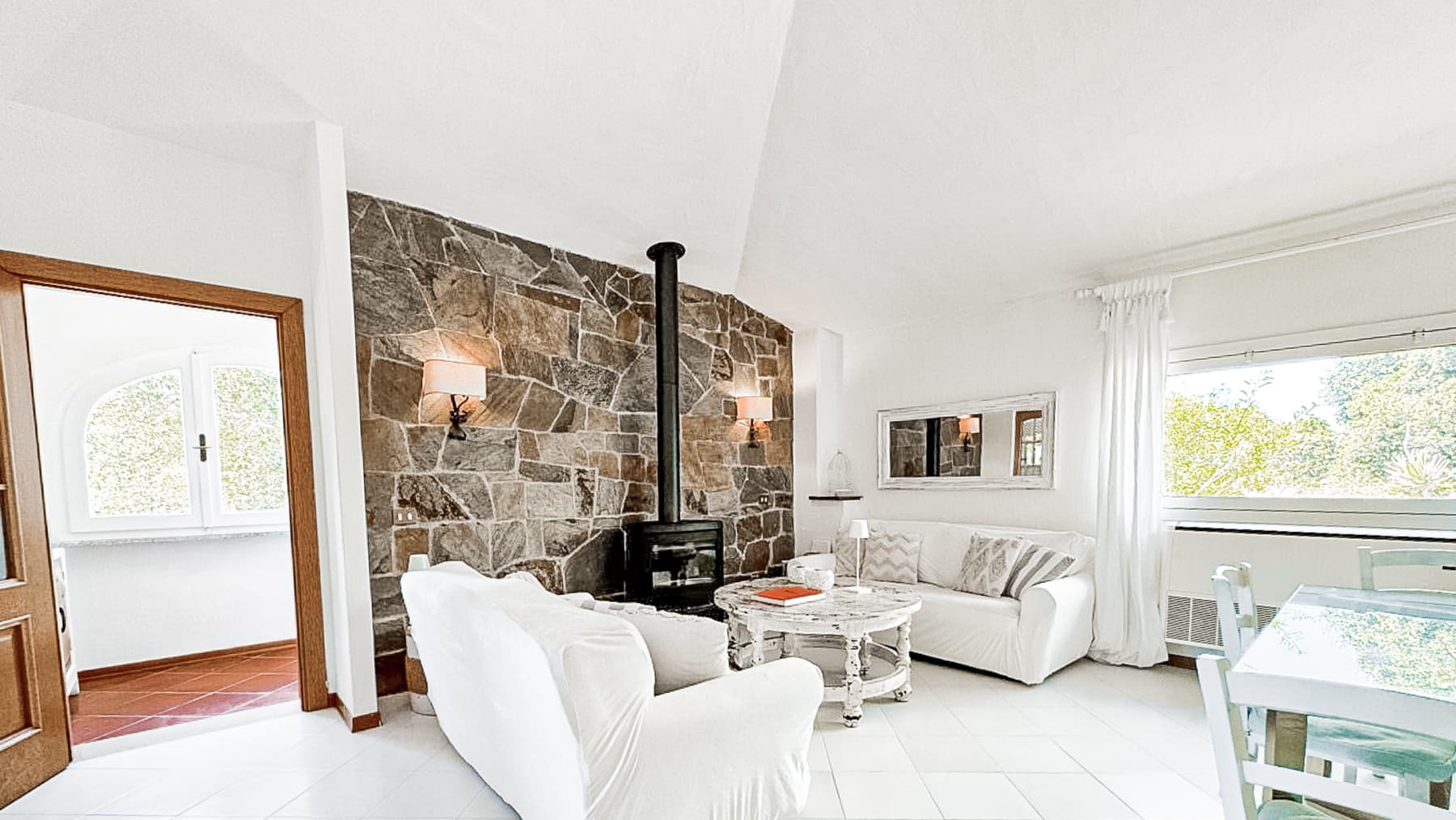 Villa immersa nel verde di Arzachena, vicino Porto Cervo