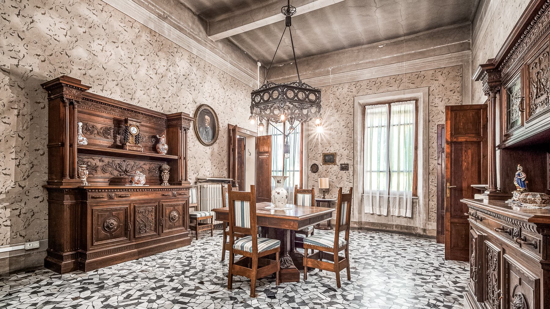 Palazzo storico con parco privato a Reggio Emilia