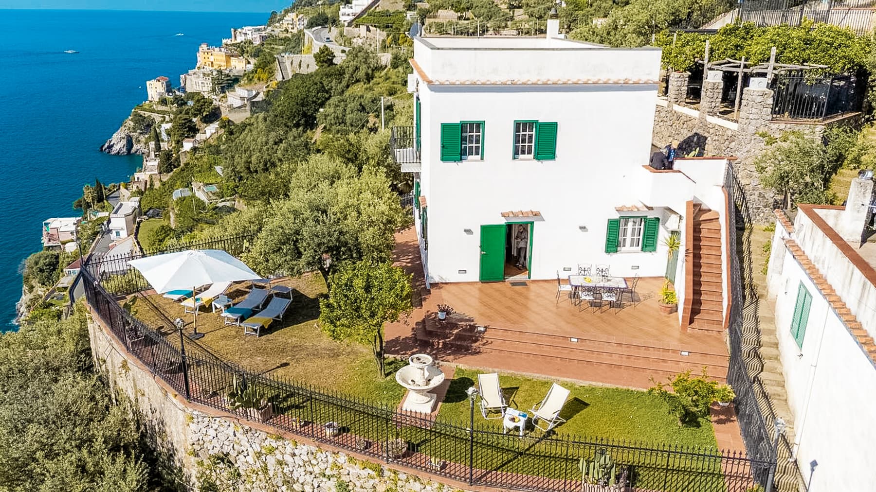 Elegant Villa Overlooking the Amalfi Coast, Campania