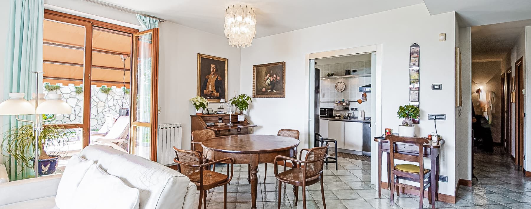 Appartamento con giardino e vista mare a Ospedaletti