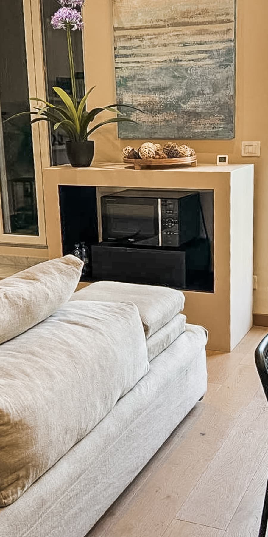 Appartamento fronte mare a Ospedaletti, ristrutturato