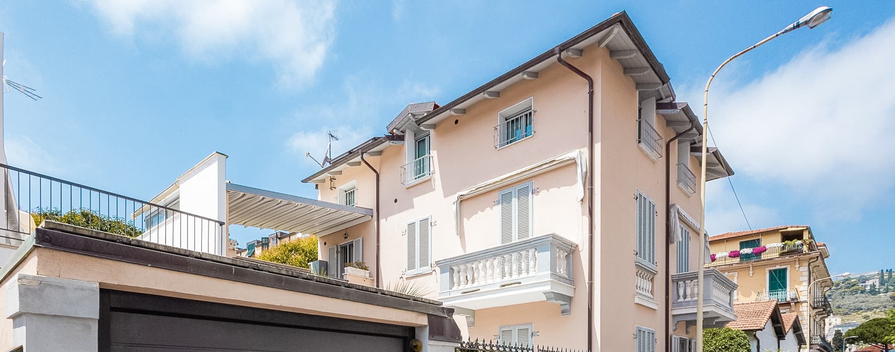 Appartamento in villa ristrutturata a Bordighera centro