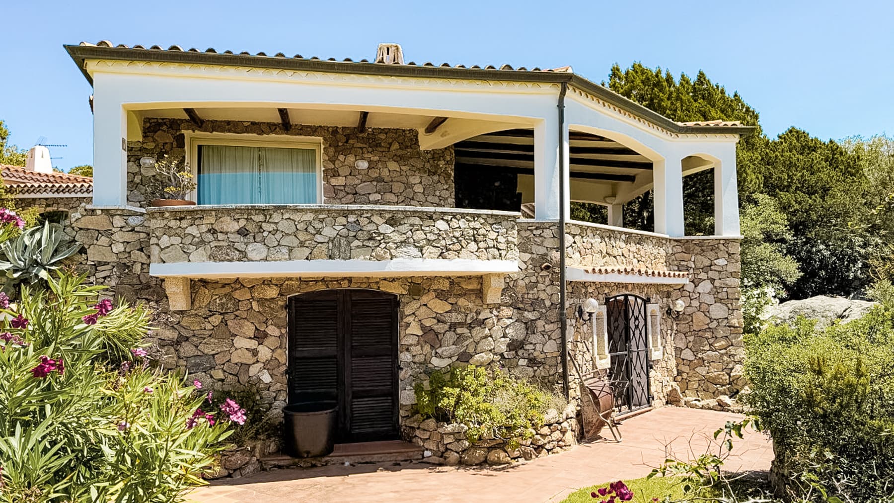 Villa bifamiliare vista mare ad Arzachena, Sardegna