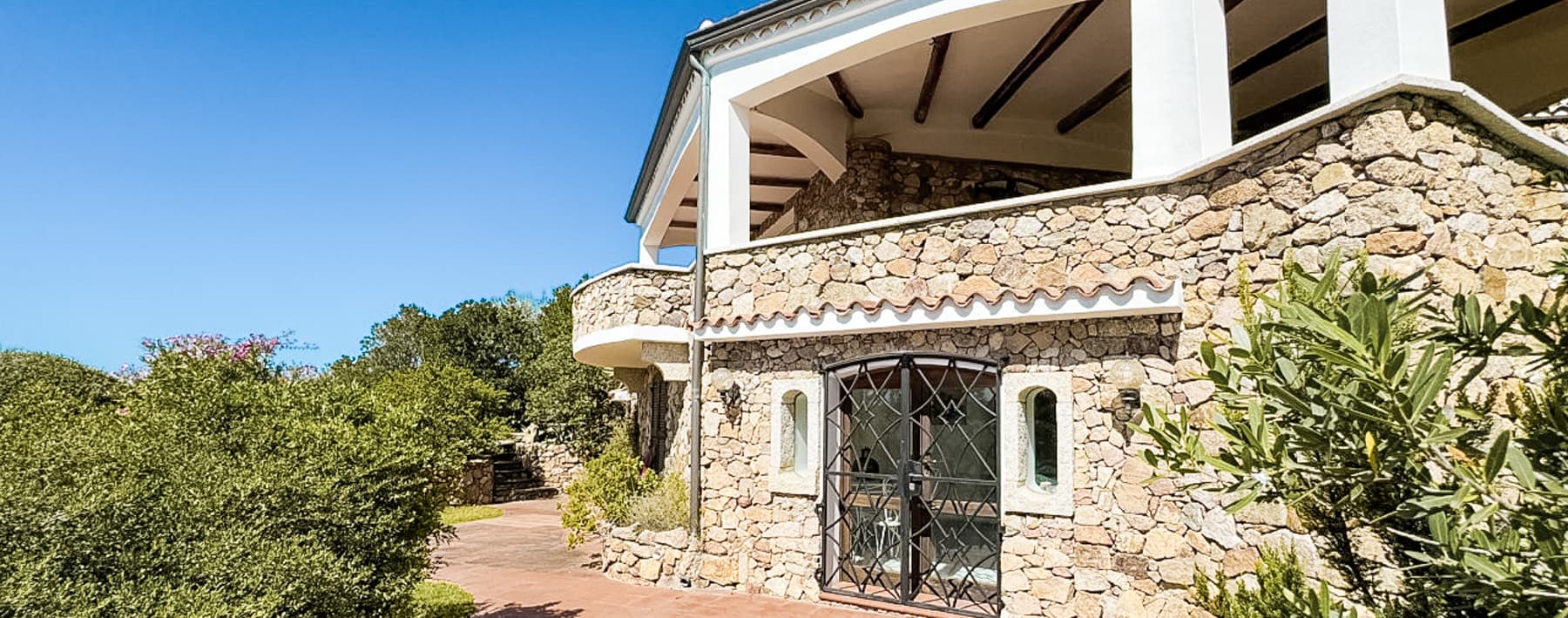 Villa bifamiliare vista mare ad Arzachena, Sardegna