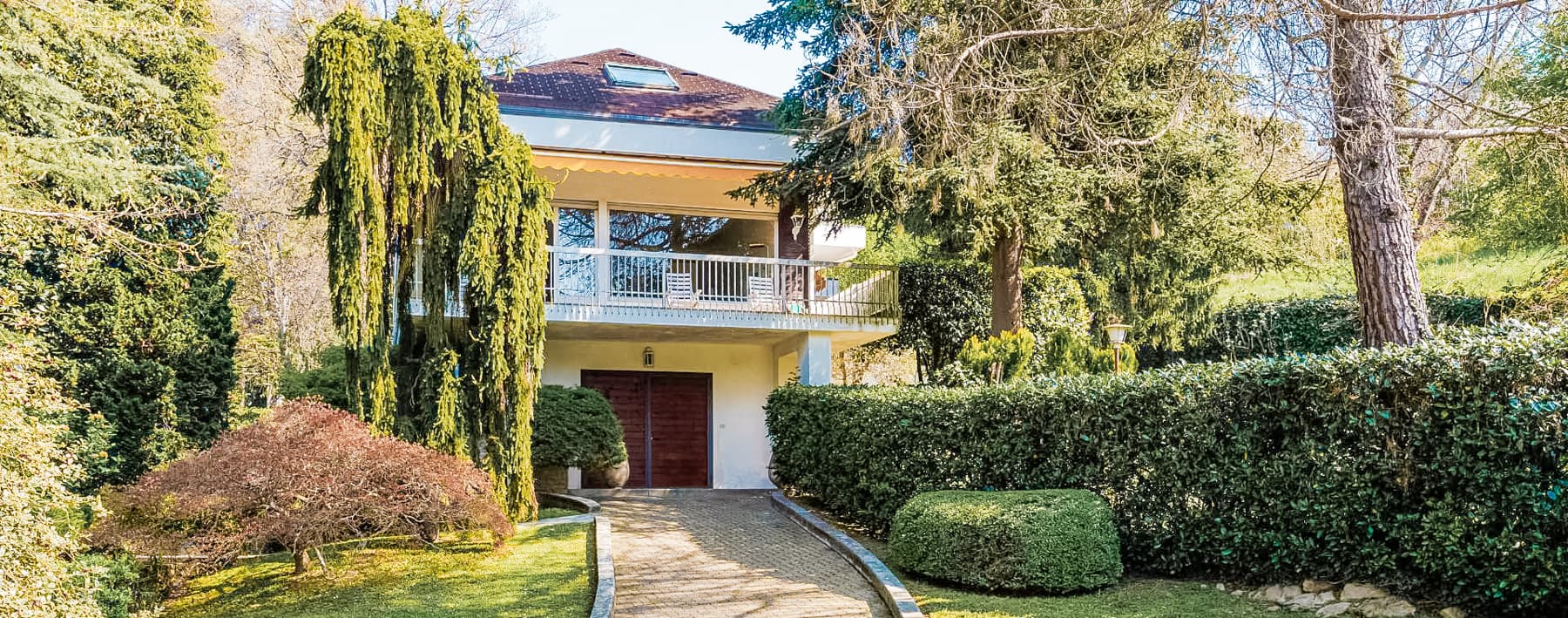 Villa indipendente con parco privato a Torino