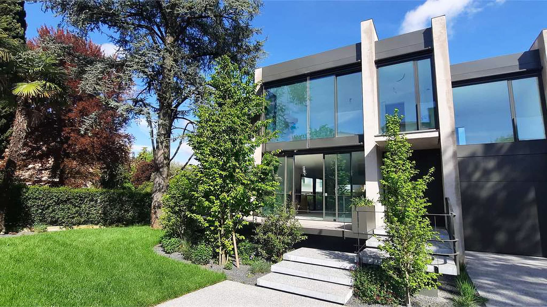 Elegant Villa Amidst Treviso's Greenery, Veneto