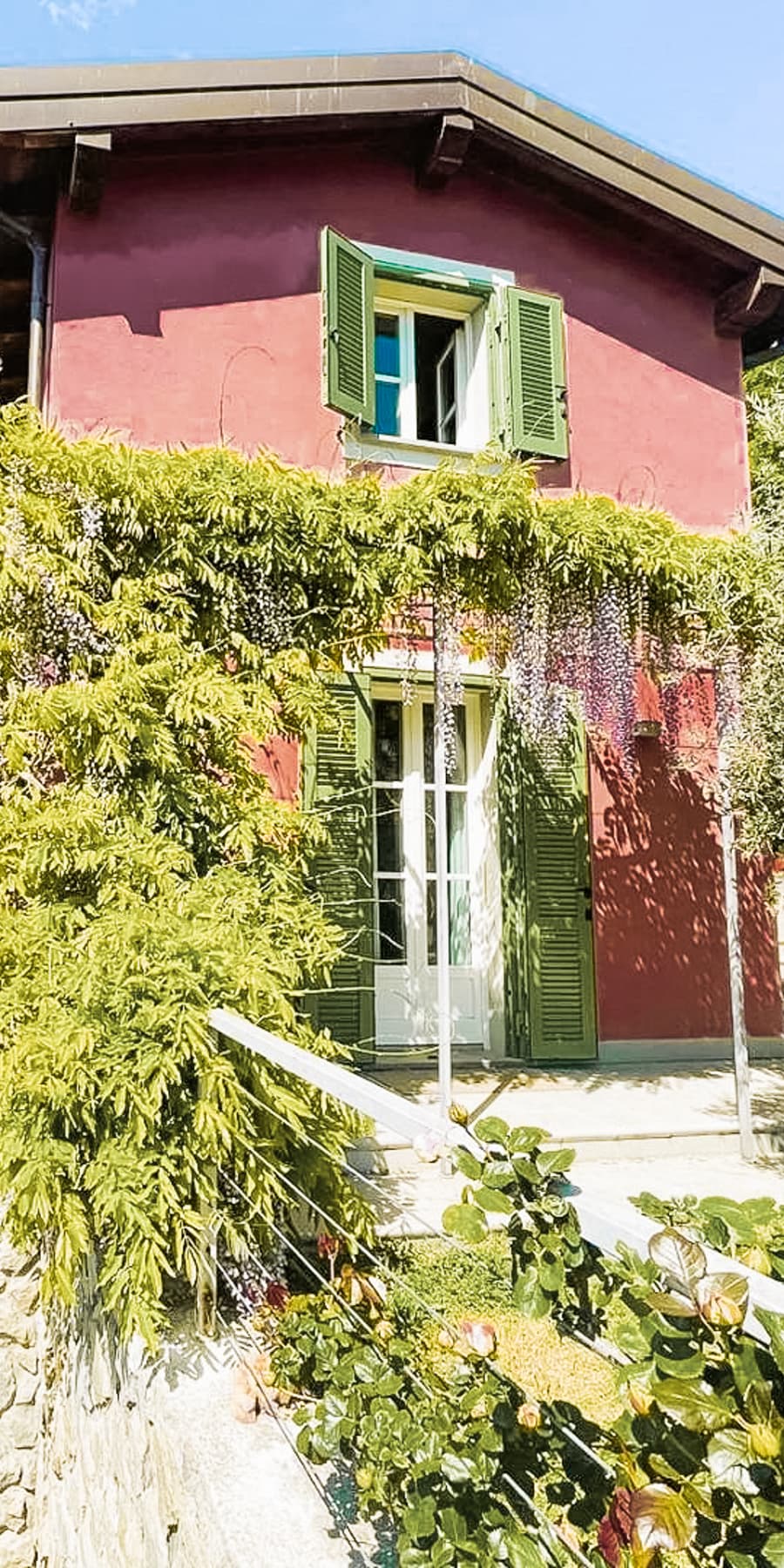 Villa panoramica sulle colline di Carrara, Toscana