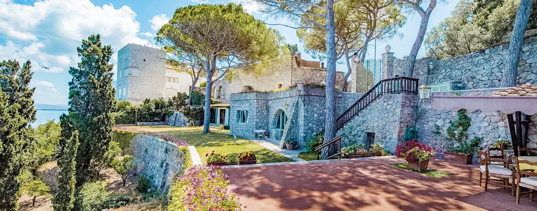 Villa con Vista Mozzafiato a Monte Argentario, Toscana