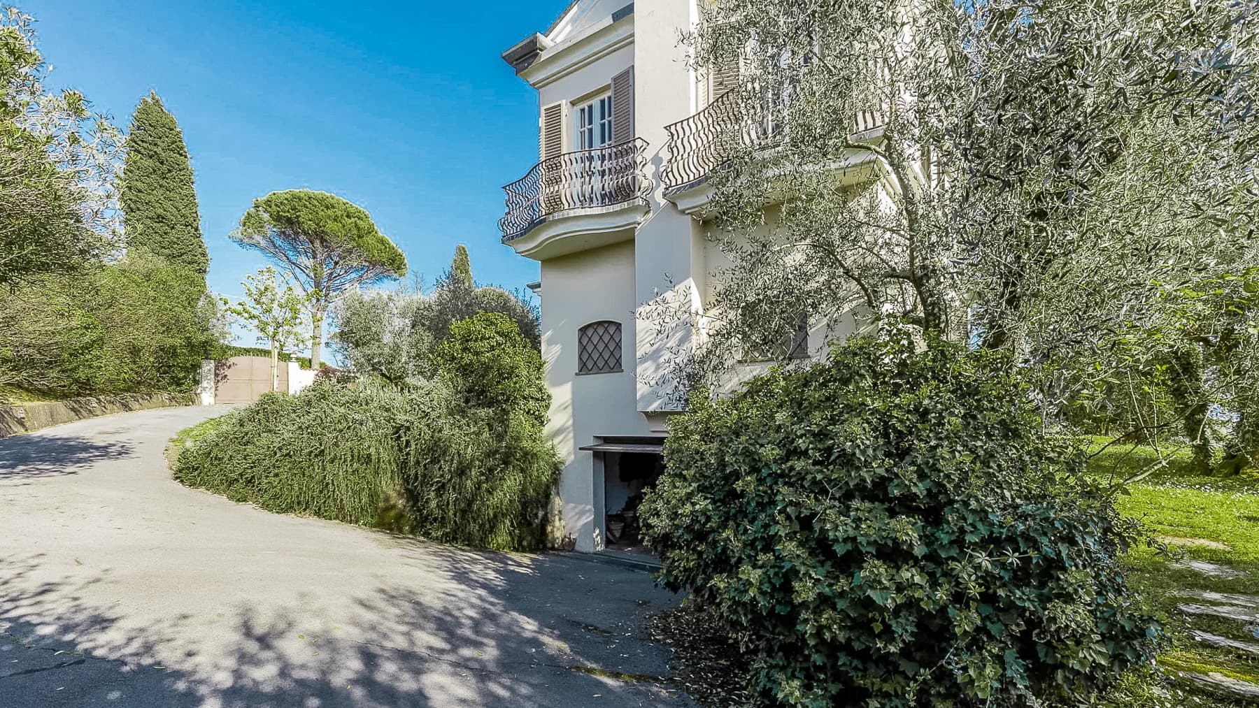 Villa esclusiva sulle colline di Lucca, Toscana