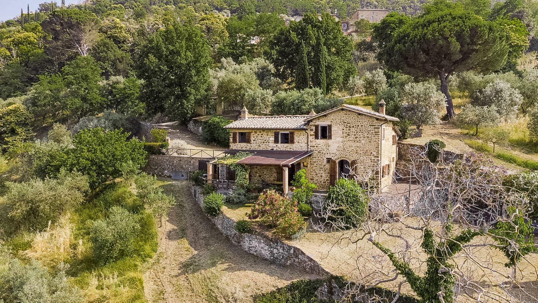 Casale toscano a Montalcino, vista Val d'Orcia