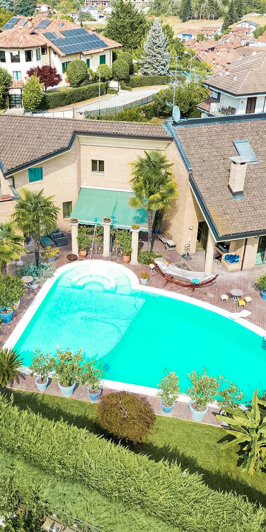 Villa ristrutturata con piscina a Castiglione Torinese