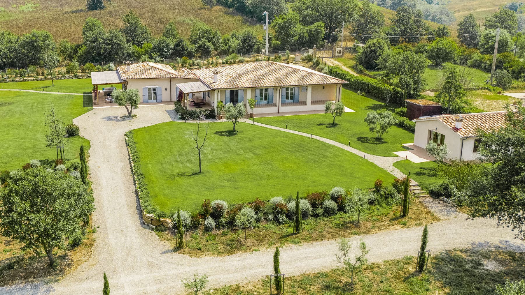 Casale in Toscana, eleganza e natura a Manciano