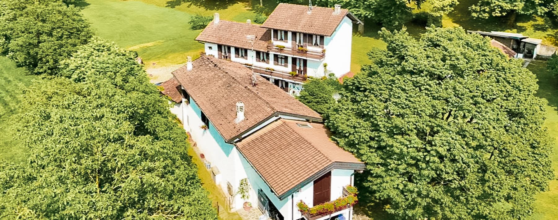 Casale ristrutturato immerso nel verde, Lago Maggiore