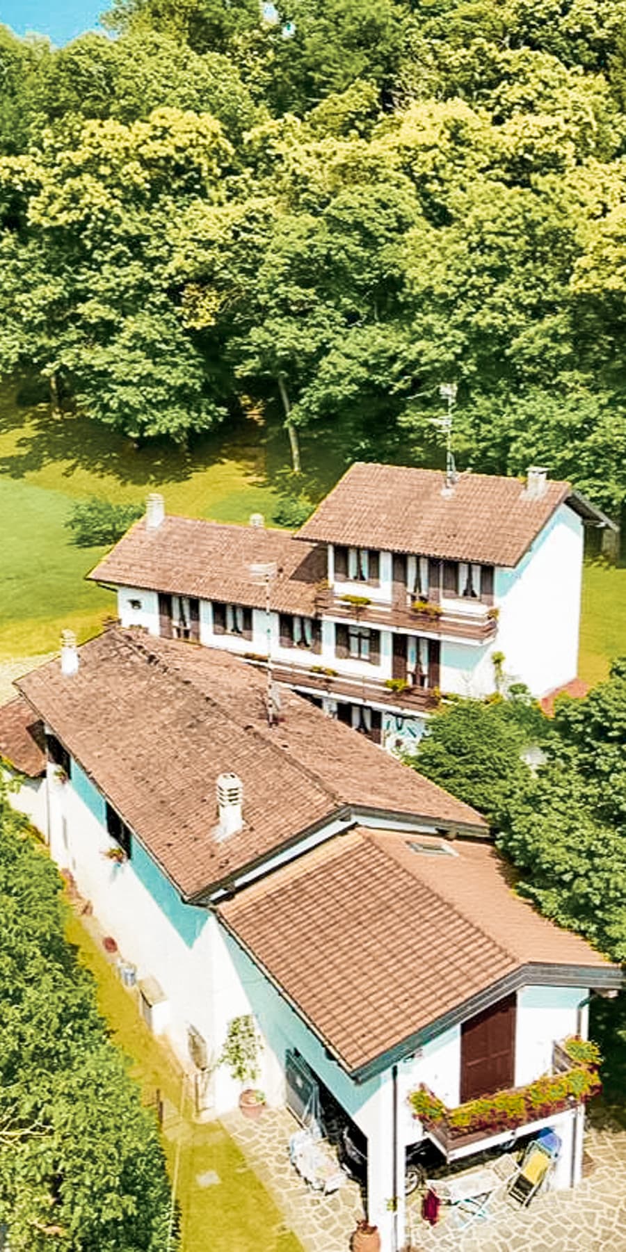 Casale ristrutturato immerso nel verde, Lago Maggiore