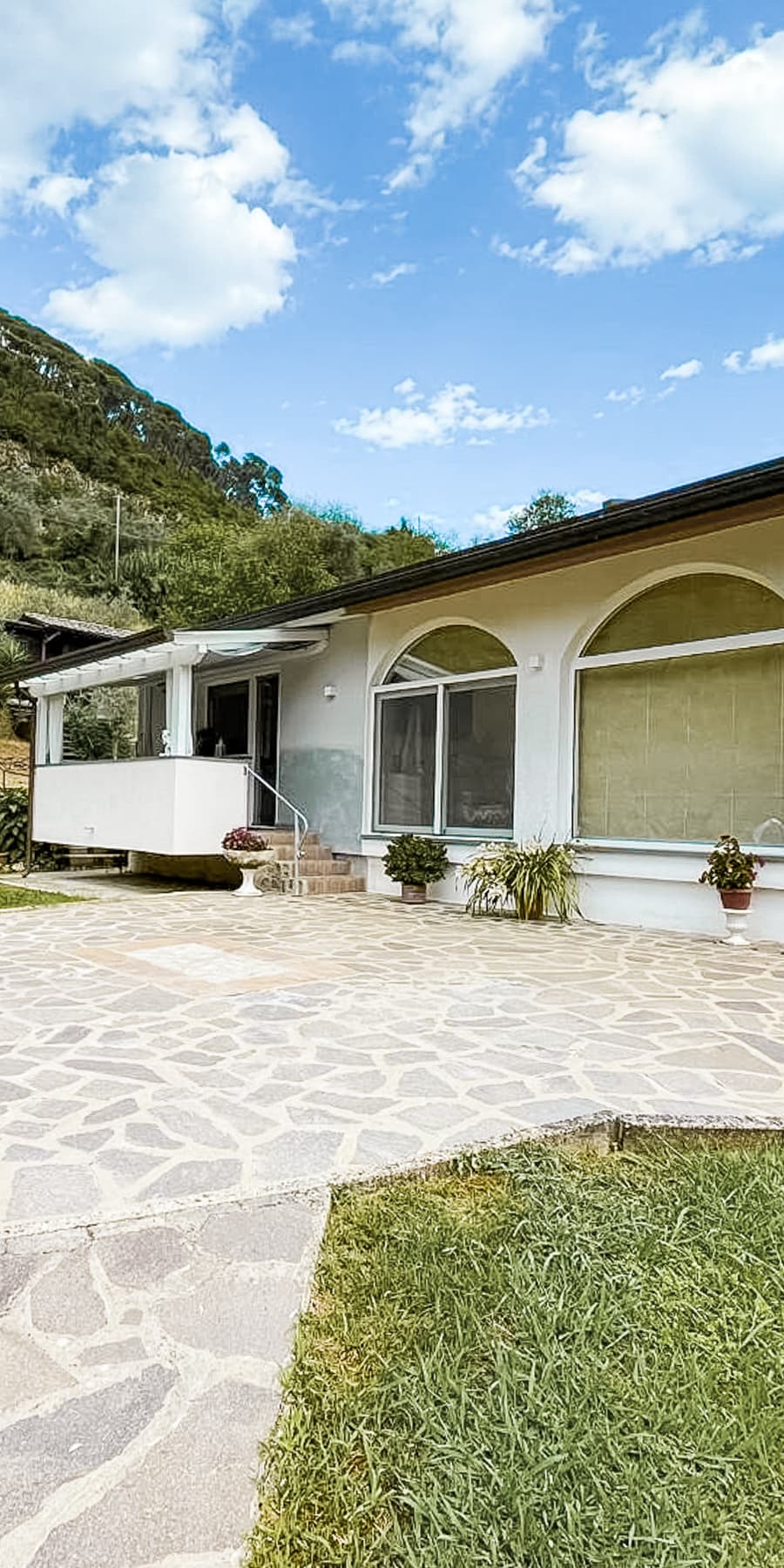 Villa singola ristrutturata a Massa in Toscana