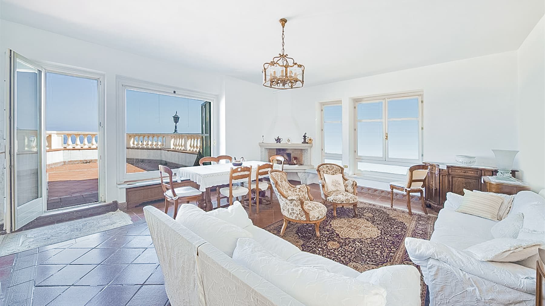 Appartamento esclusivo vista mare ad Alassio, Liguria