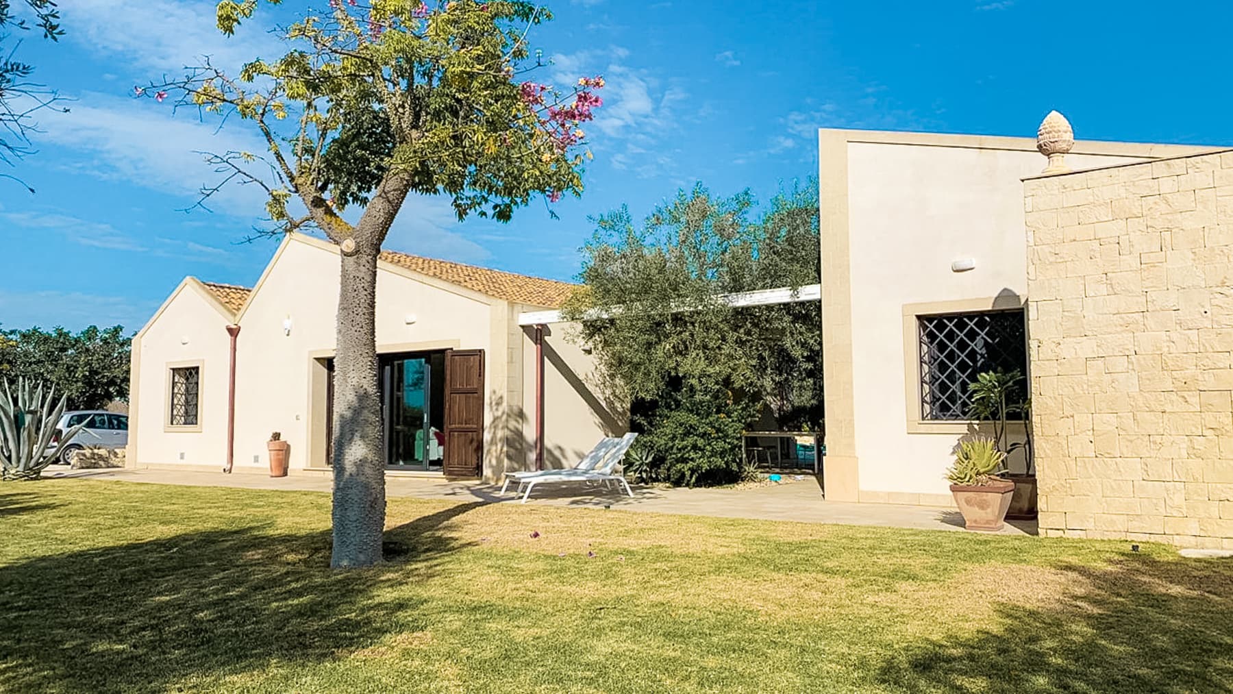Charming Villa in Noto, Sicily's Cultural Gem