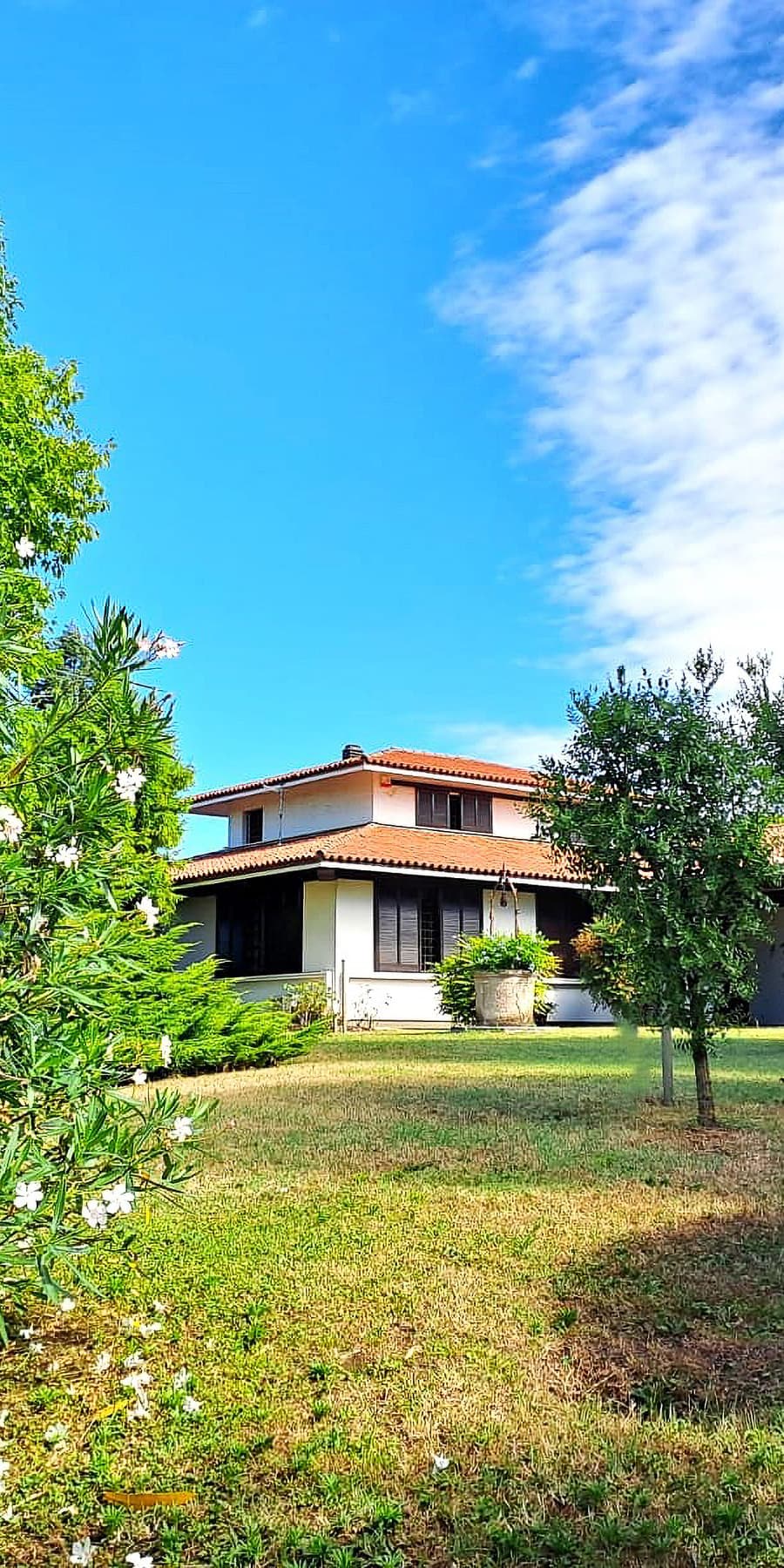 Villa panoramica con giardino a Montegalda