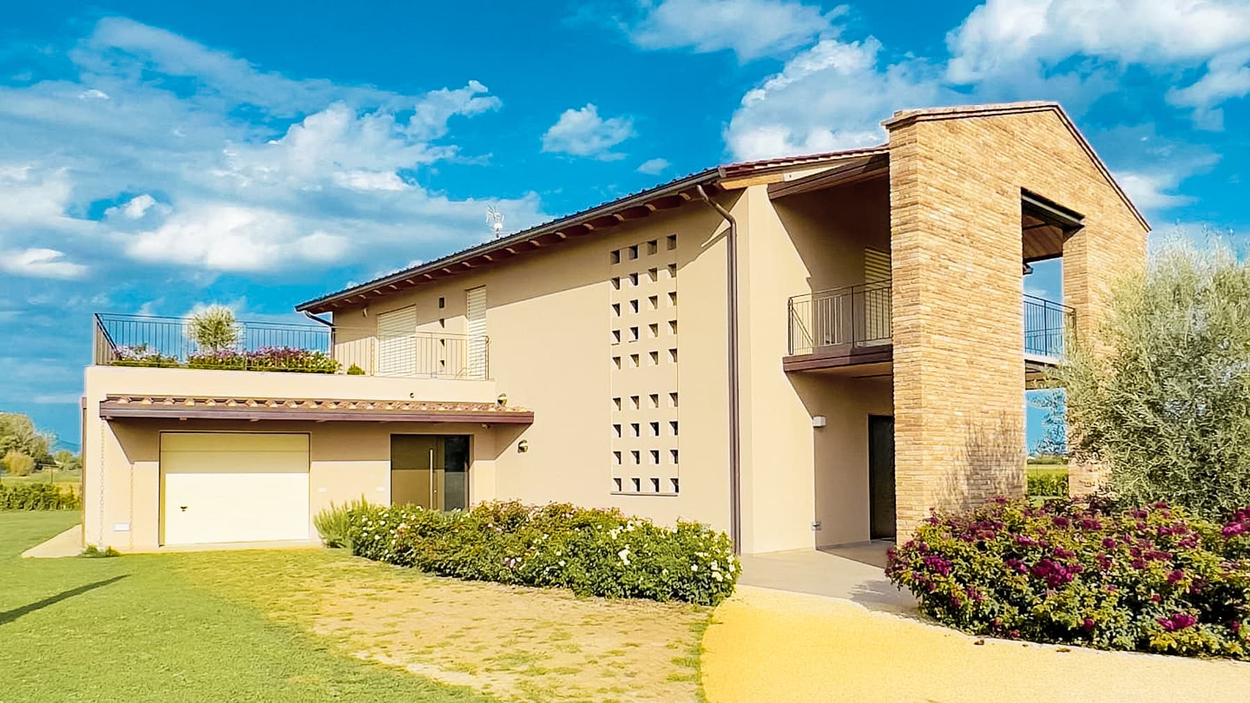 Villa moderna con parco a Santa Croce sull'Arno, Toscana