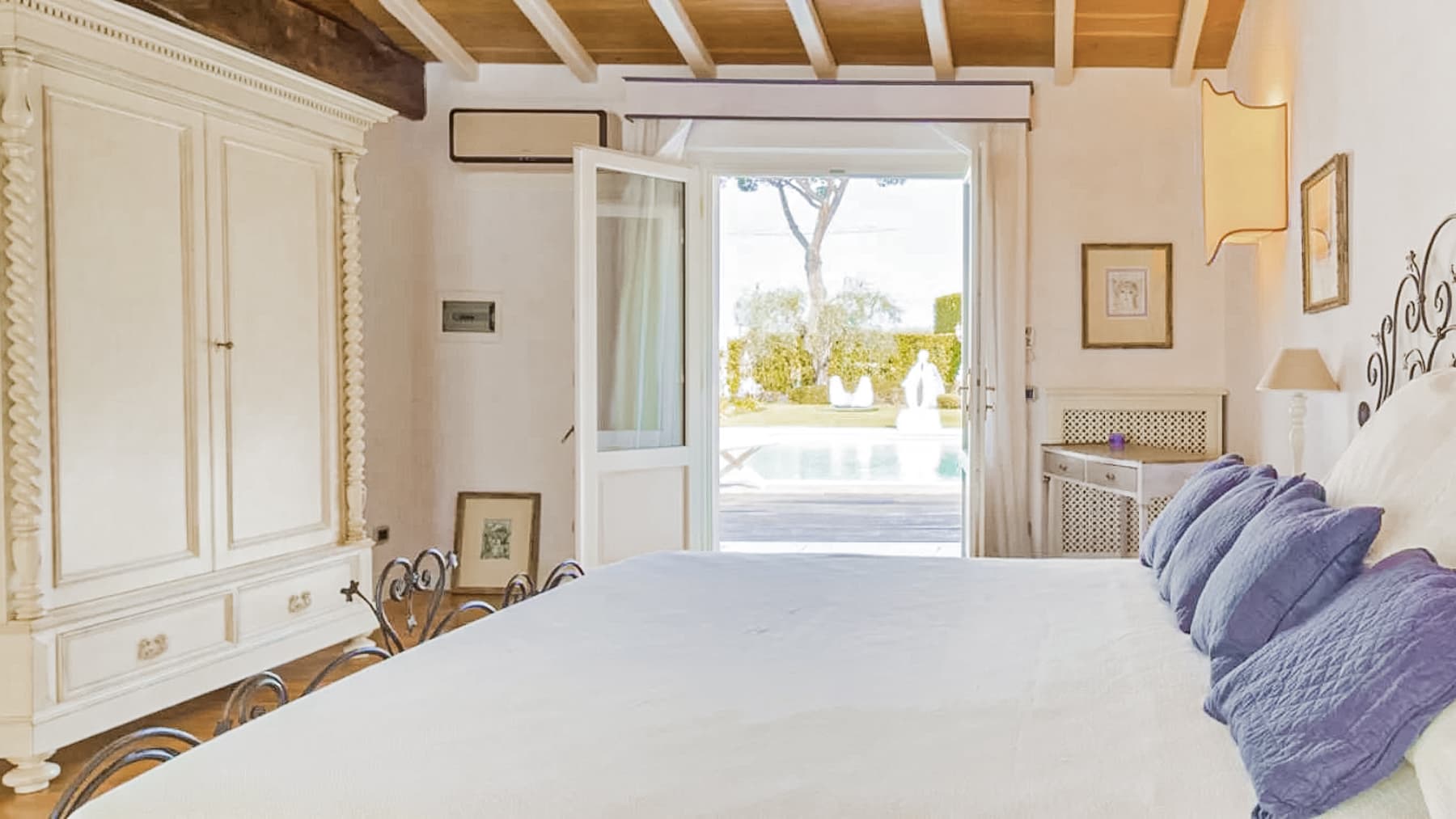 Villa Generosa nella campagna di Pietrasanta, Versilia