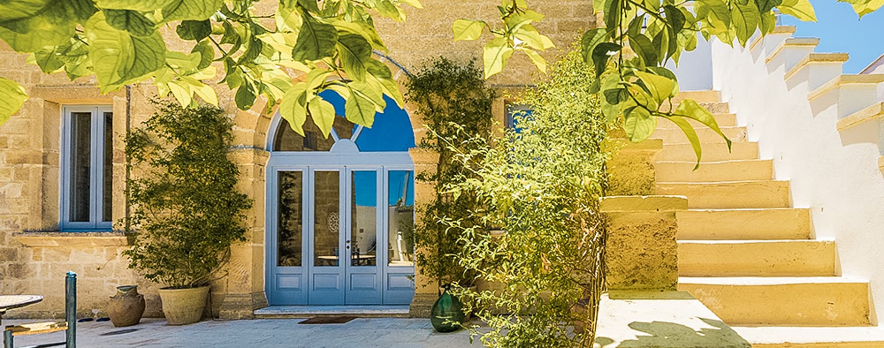 Villa con Piscina e Giardino a Ortelle, Puglia