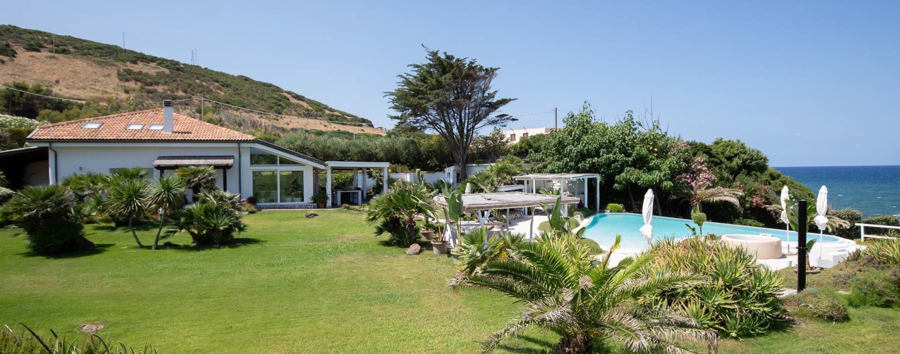 Villa Ambra a Castelsardo: Lusso con Spiaggia Privata