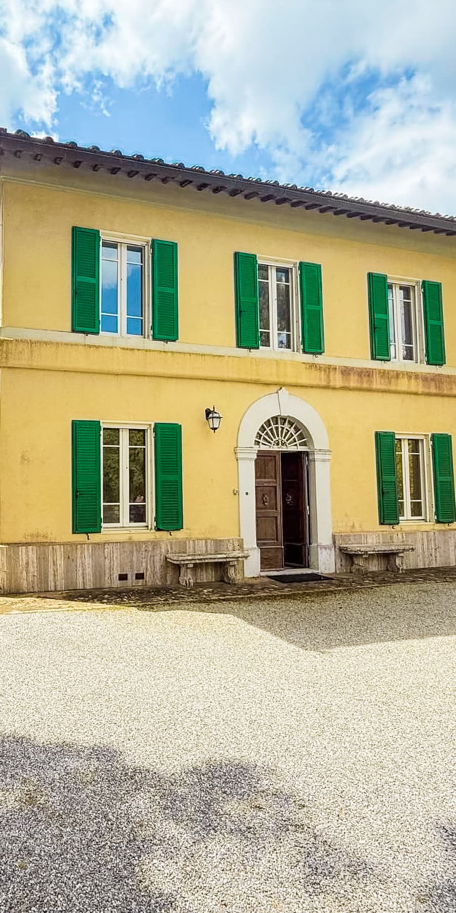 Villa storica in vendita alle porte di Siena, 330 mq