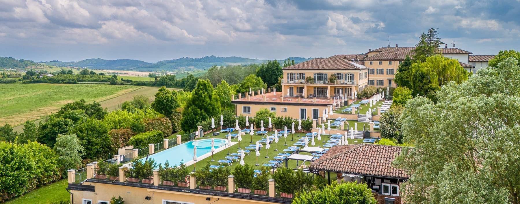 Villa storica con piscina a Vignale Monferrato