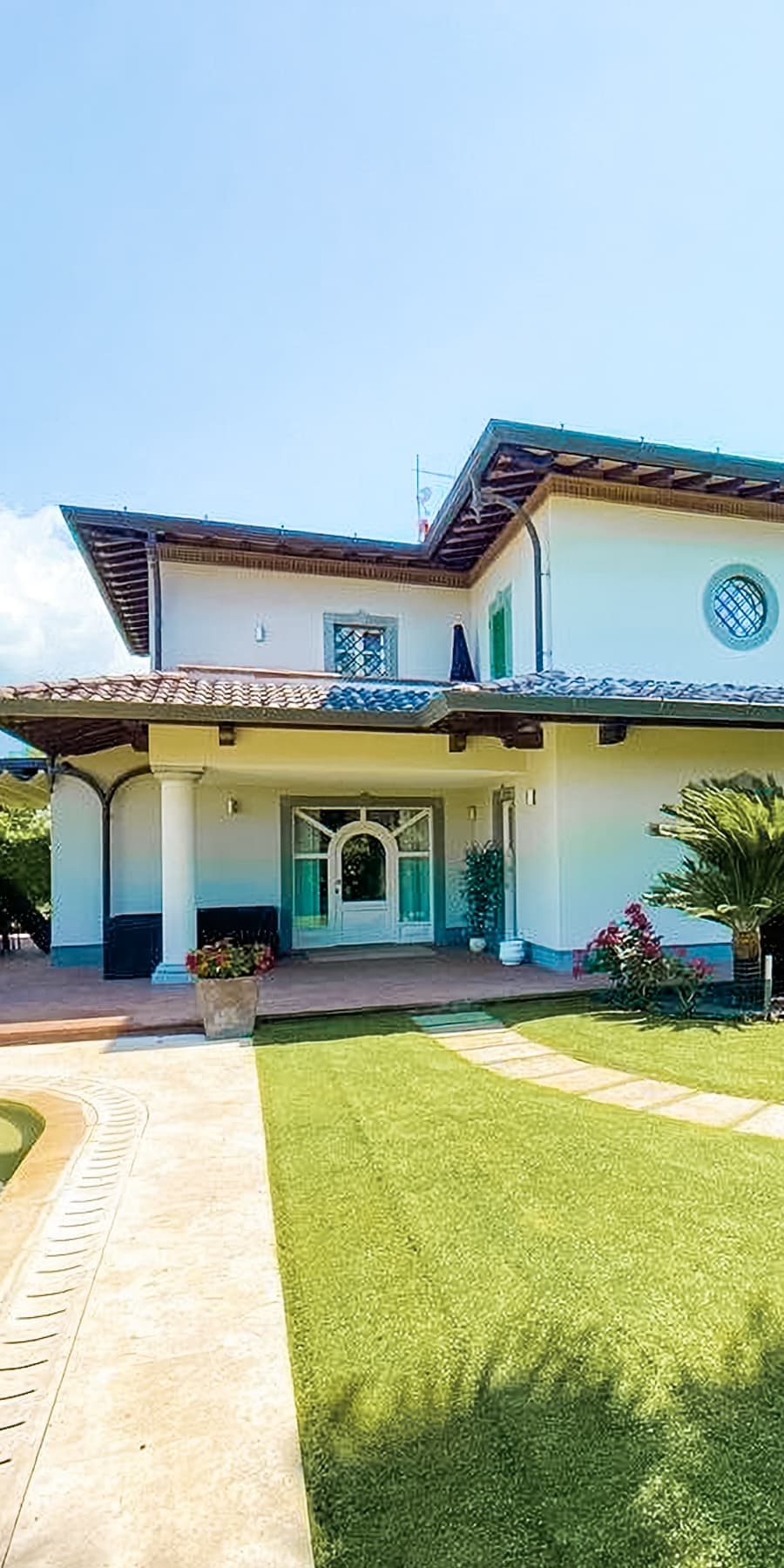 Villa con Piscina a Forte dei Marmi, Toscana