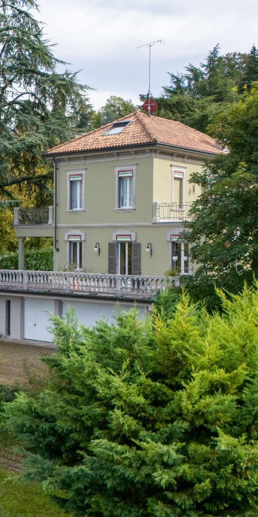 Prestigious Villa with Pool in Tortona, Piedmont