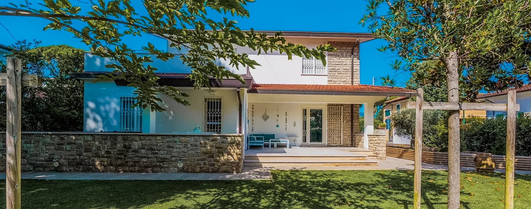 Villa elegante a Forte dei Marmi, cuore della Toscana