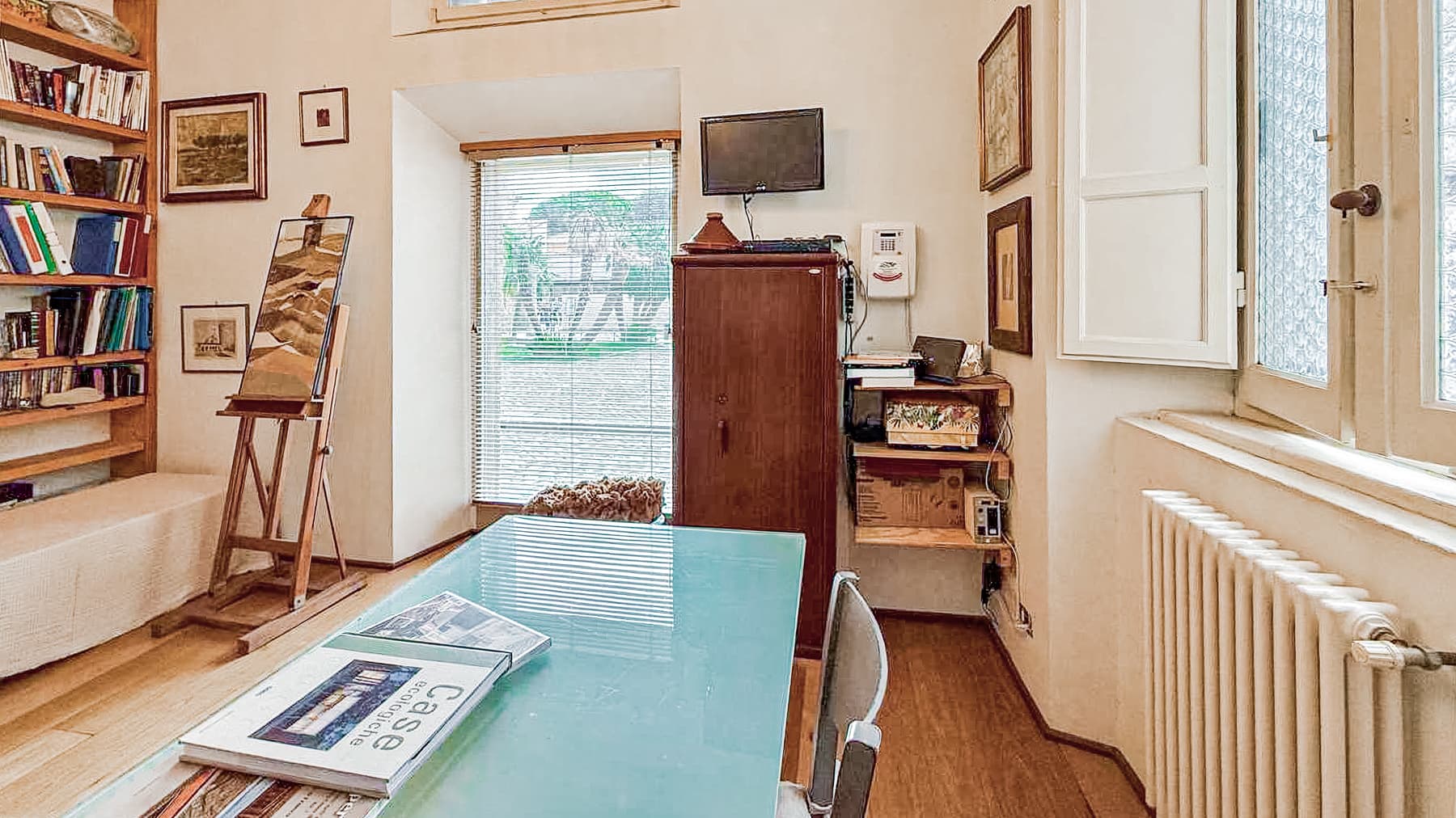 Historic Apartment in Ravenna, Emilia-Romagna Gem