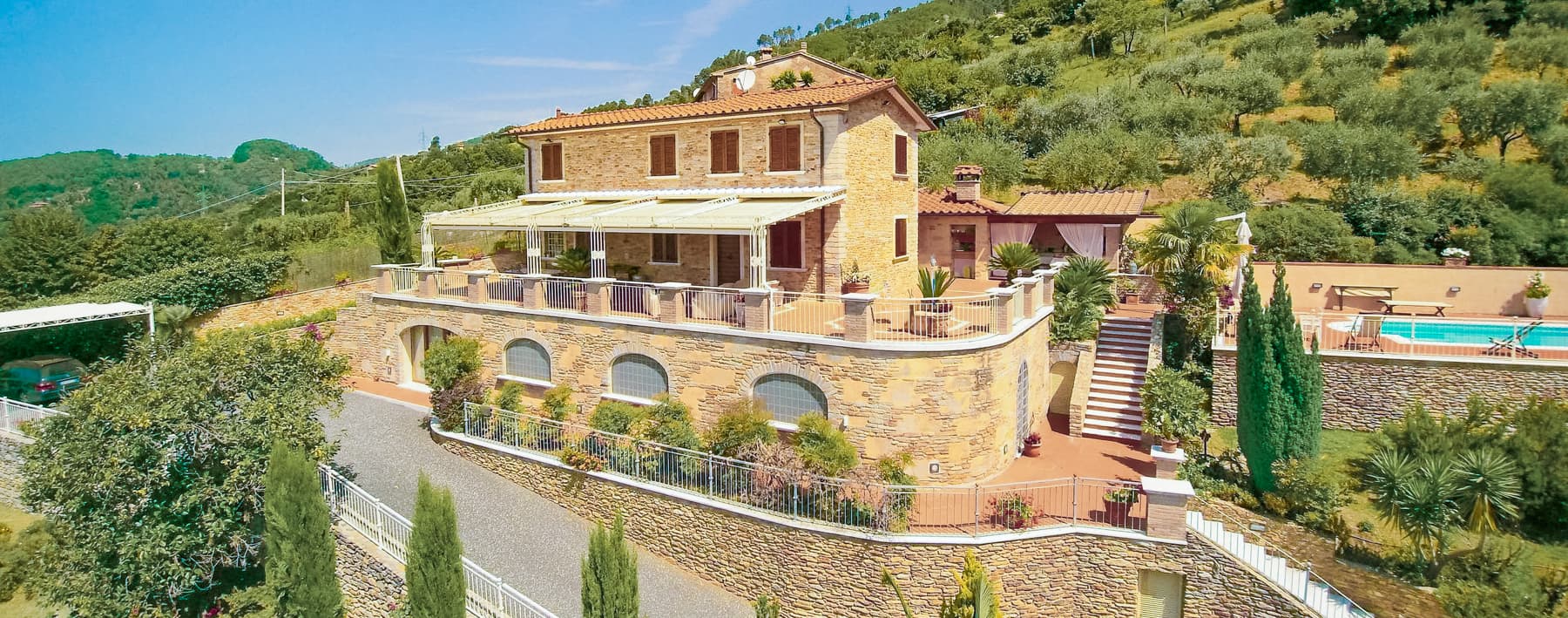 Villa con piscina e vista mare a Pietrasanta, Versilia