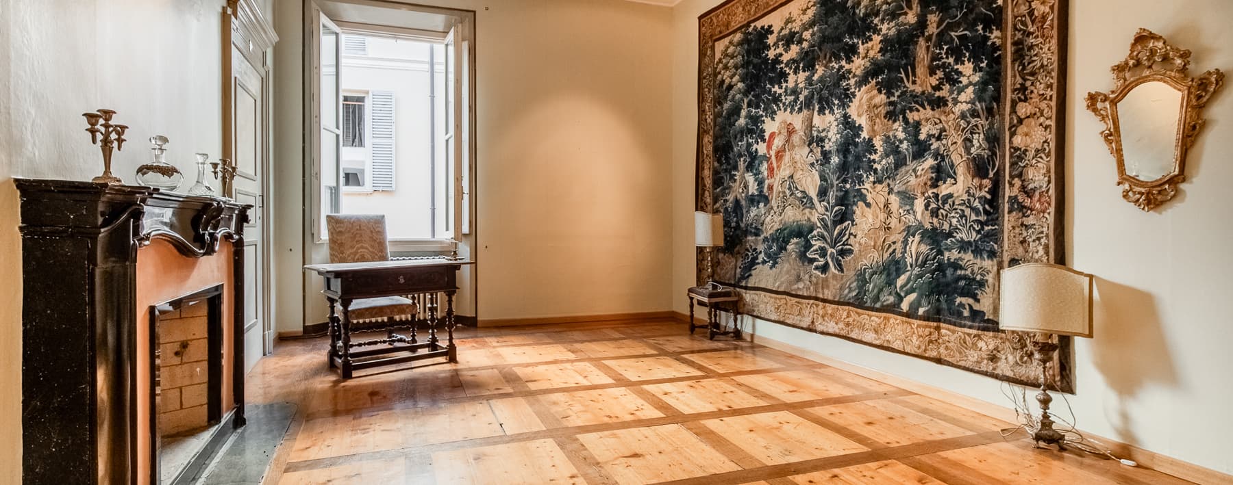 Palazzo d'Epoca di 373 mq nel cuore di Reggio Emilia