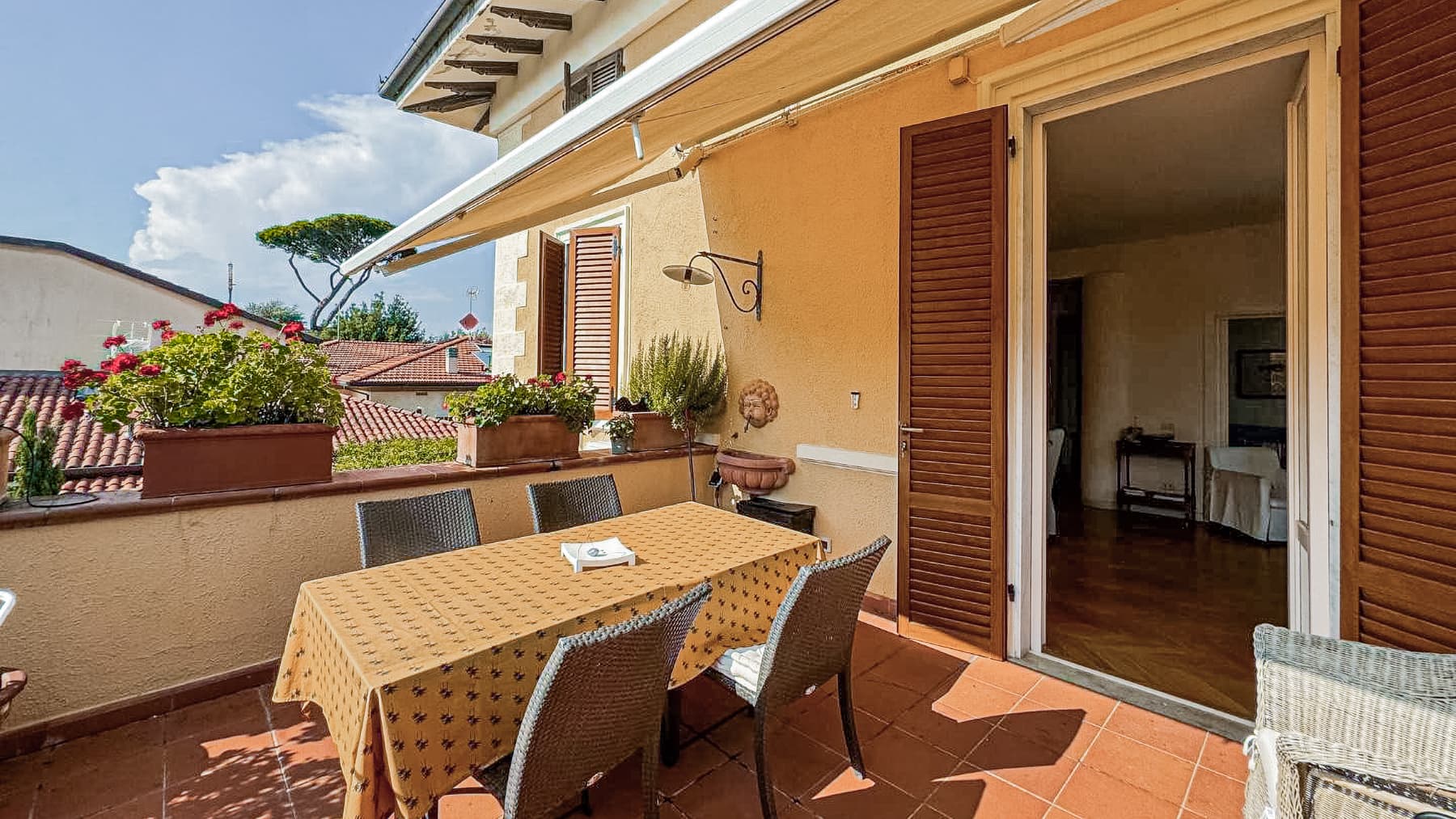 Appartamento con terrazza a Forte dei Marmi, Toscana