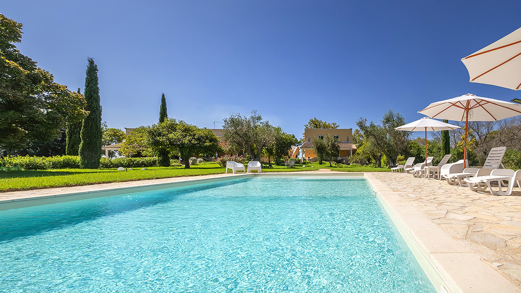 Villa panoramica con piscina a Squinzano, Puglia